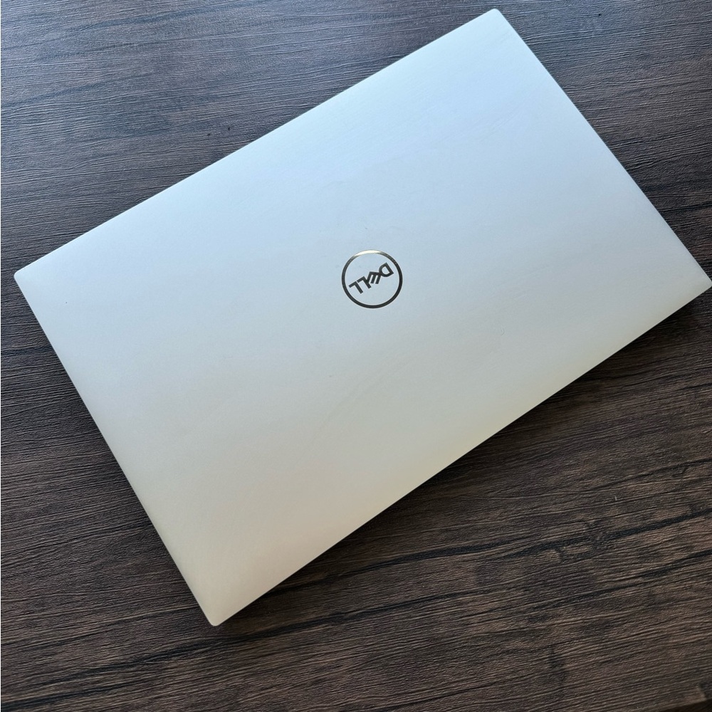 Dell XSP 17 9700 Laptop